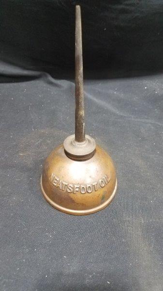 Neatsfoot Oil Metal Oiler Can 3 3/4" Base