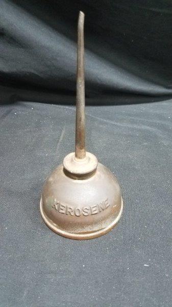 Kerosene Embossed metal Oiler Can 3 3/4" Base
