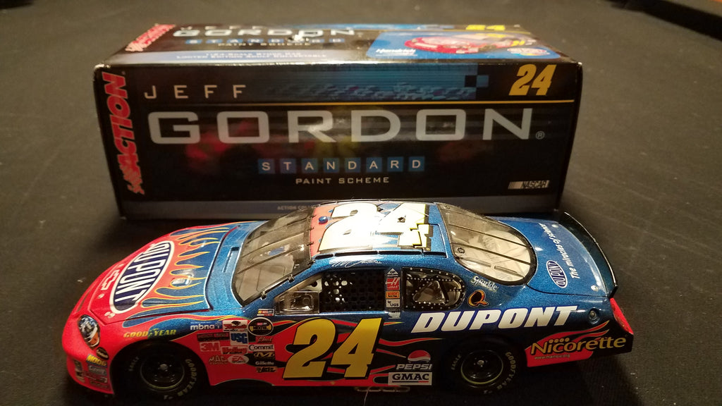 Autographed Jeff Gordon Nascar 1:24 2006 Monte Carlo in Original Box