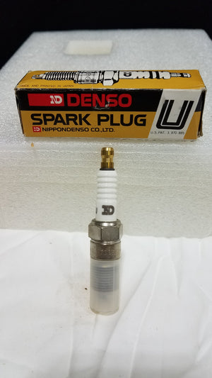 Rare Vintage Denso Y20EPR-U Spark Plug in Original Box