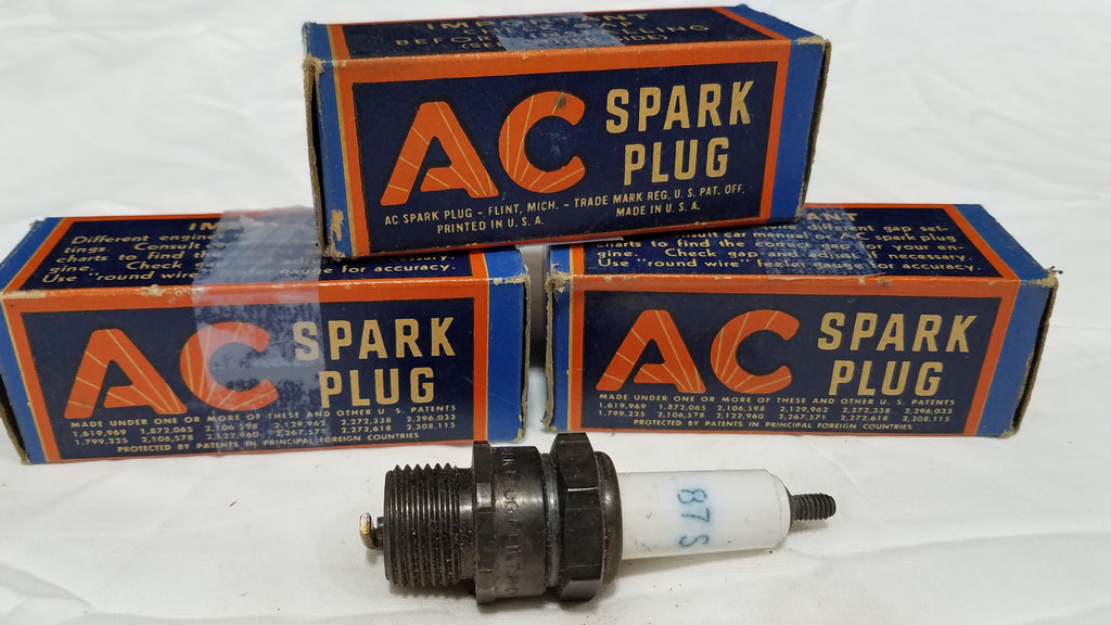 Rare Vintage 3 AC 87-S Spark plugs in Original Boxes