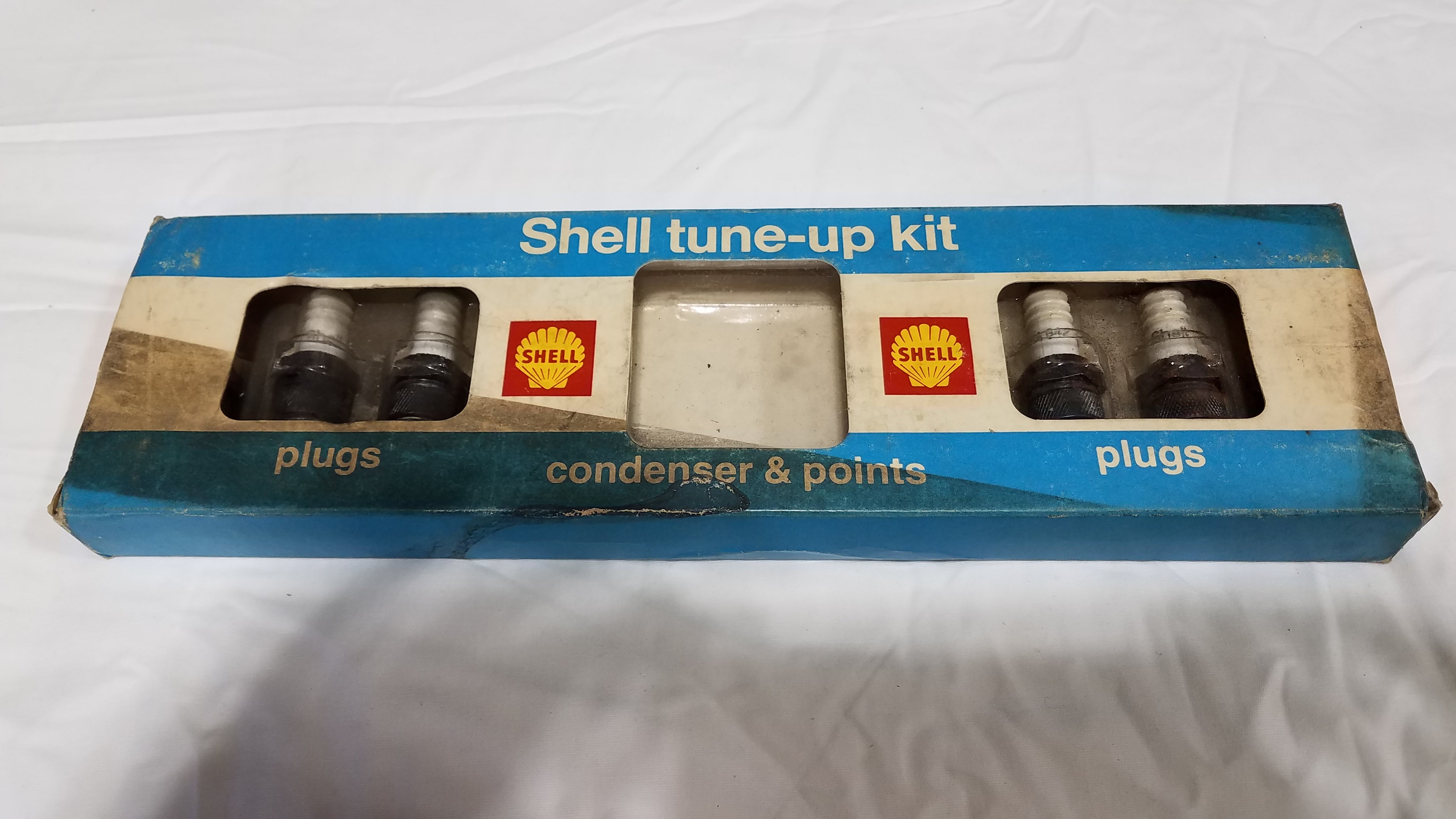 Rare Vintage 8 Shell K-91 Spark Plugs in Original Box