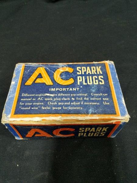 AC 106 Spark Plugs in Original Box (Lot of 10) 10mm 5/8" hex