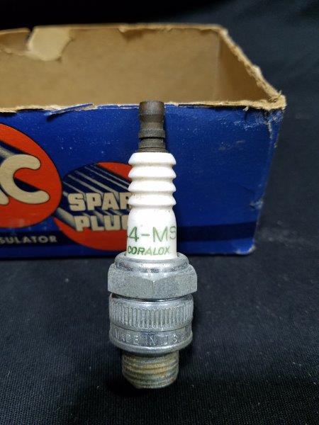 AC Coralox 44-MS Spark Plugs in Original Boxes (lot of 5) 14 mm Thread 13/16" Hex