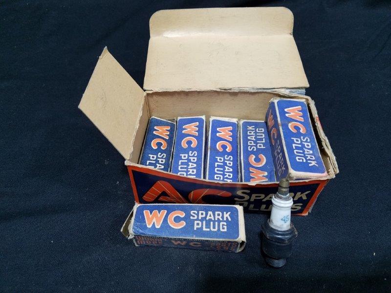 AC 45 Spark Plugs in Original Boxes (Lot of 7) 14mm