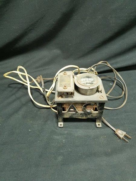 Vintage Holmes Electric Manufacturing AC Charger