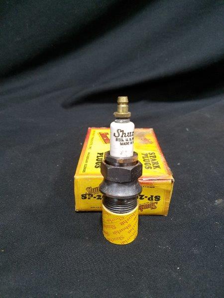Vintage Shurhit SP-20 Spark Plugs (Lot of 2)