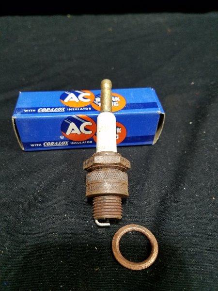 AC Coralox 48 Spark Plugs NOS (Lot of 2)