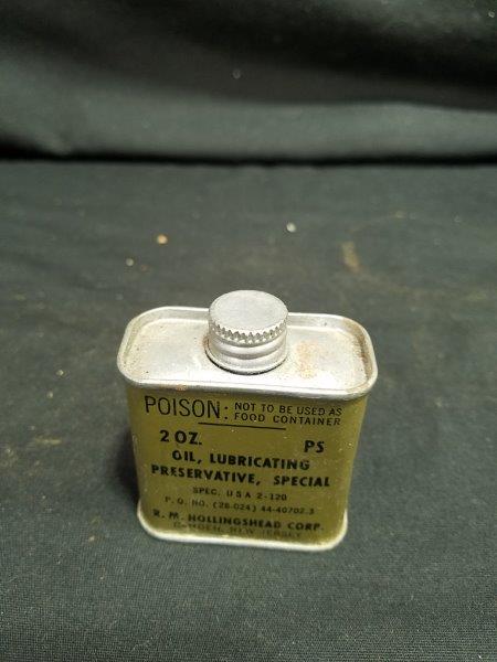 R.M. Hollingshead Military Oil Can