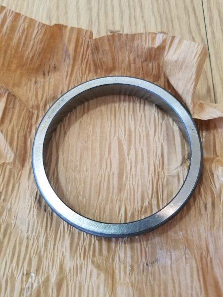 Ford Genuine Part b6j-1243-a Bearing Cup - NOS