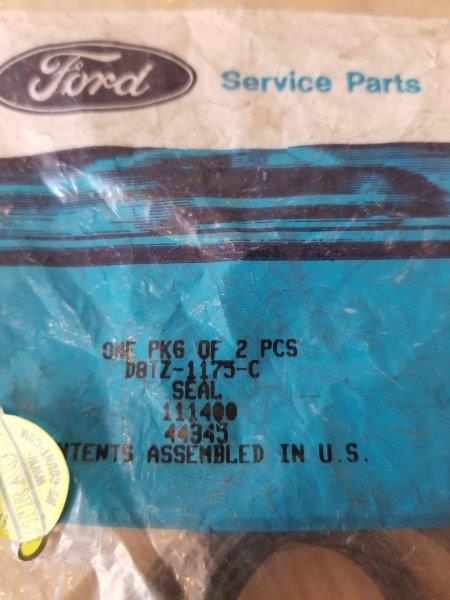 Ford OEM Part D8TZ-1175-C Spindle Seal
