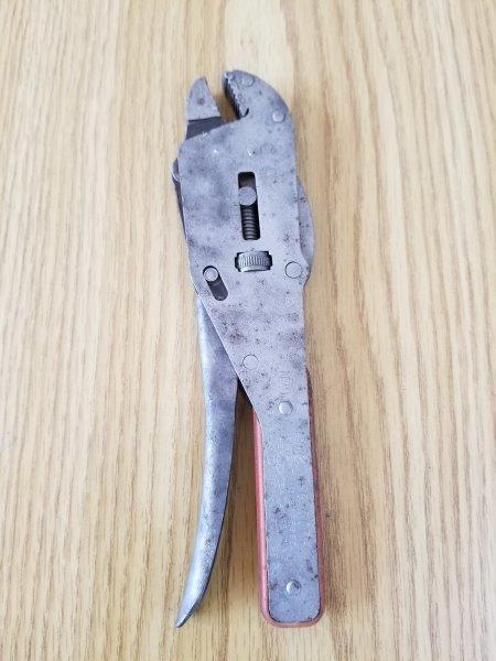 BMG Manufacturing Corp No. 9 Vice Grip Pliers Adjustable Wrench